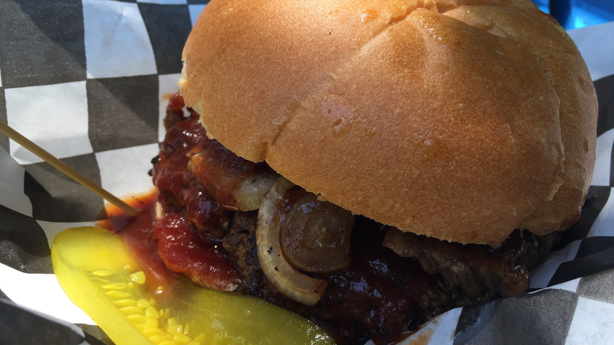 Food Truck Review Nitro Burger Restaurant Hoppen