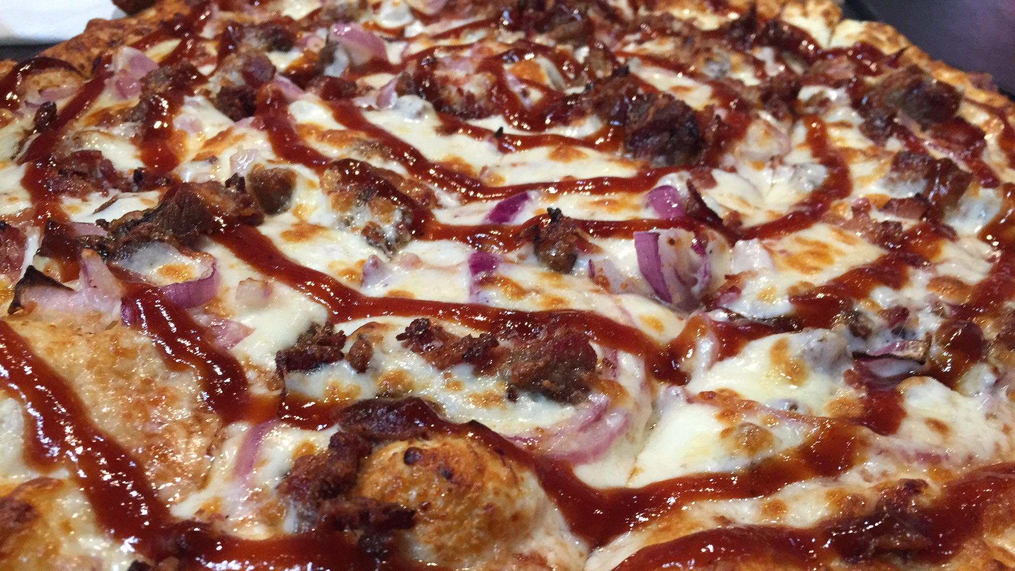 https://restauranthoppen.com/wp-content/uploads/2019/11/Copps-Pizza-Company-Burnt-Ends-Pizza.jpeg