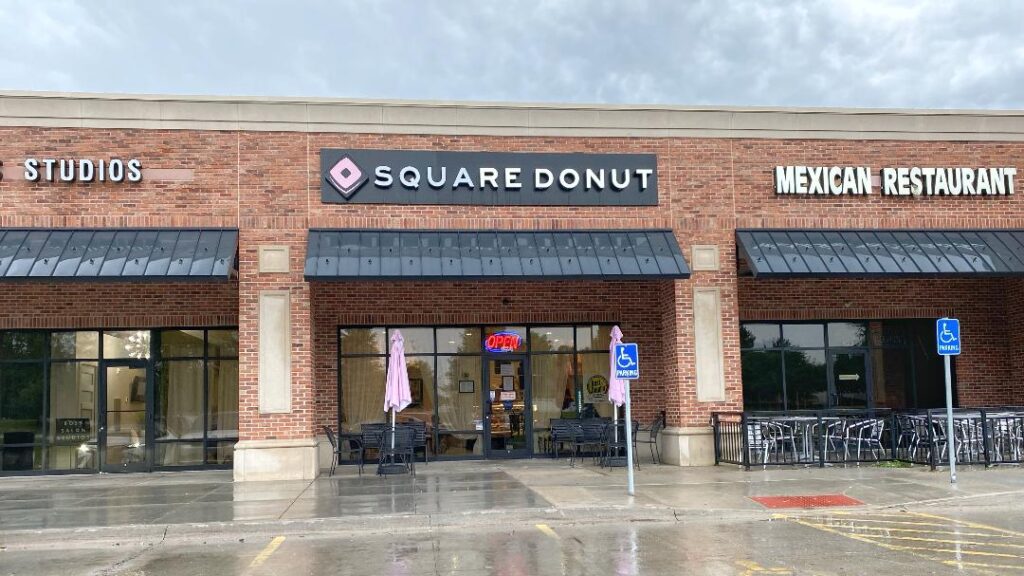Square Donut Outside