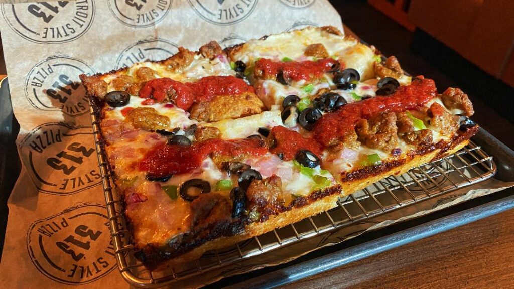 Backlot Pizza + Kitchen Combo Pizza