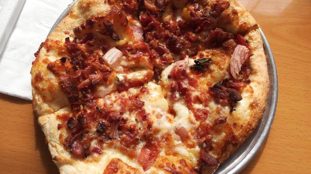 Tasty Pizza Bacon Gouda Pizza