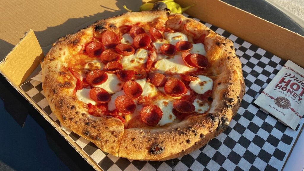 Mootz Pepperoni Pizza 2