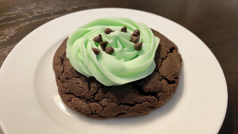 Kravings Cookies Mint Chocolate Cookie