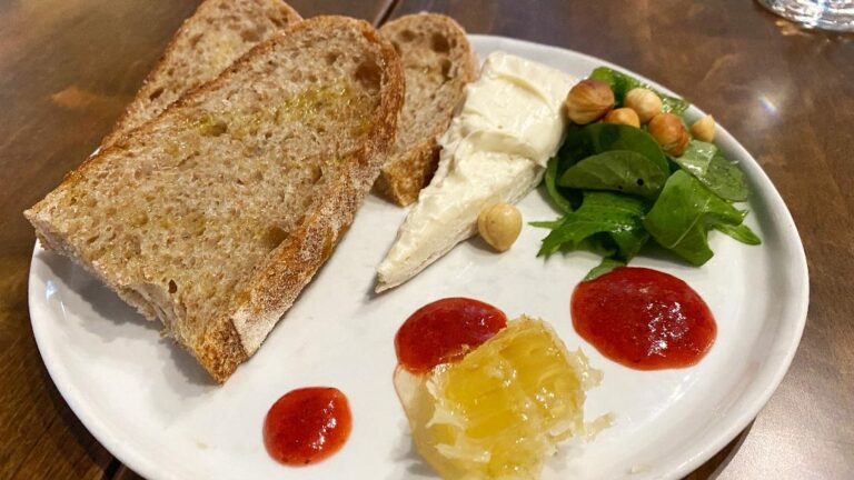 Semo Artisan Cheese + Honeycomb