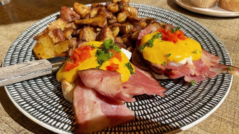 Herbe Sainte Cajun Eggs Benny