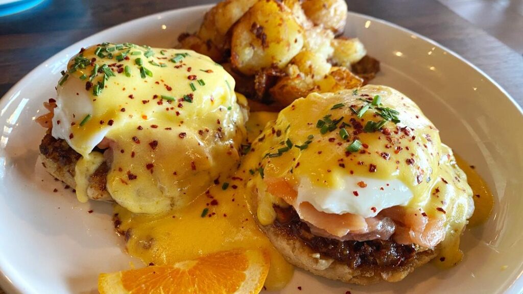 Good Lookin Eggs Benedict