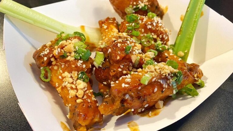 Tracks Lounge Buffalo:Thai Peanut WIngs