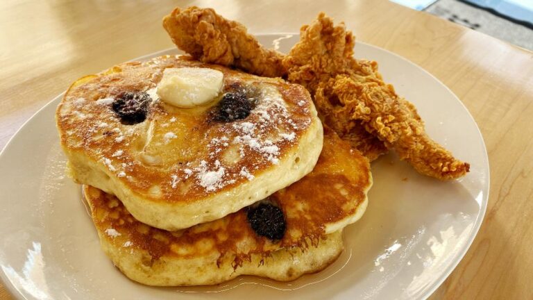 Dirty Birds Chicken & Pancakes