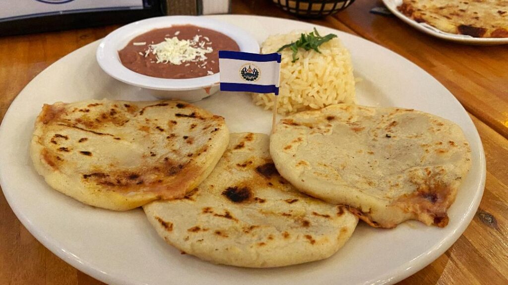 Miranda Omaha Pupusa Combo