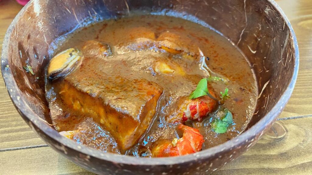 House of Bah Luwombo Bouquet de Fufu (w: broth)