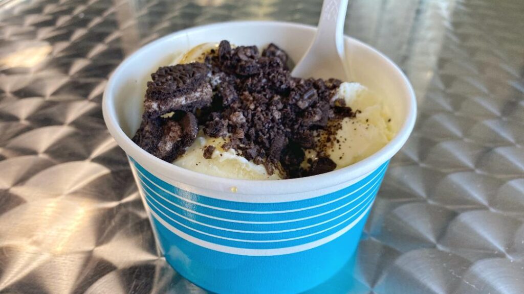 Sprinkle Joy Cookies & Creme Brulee Sundae 2