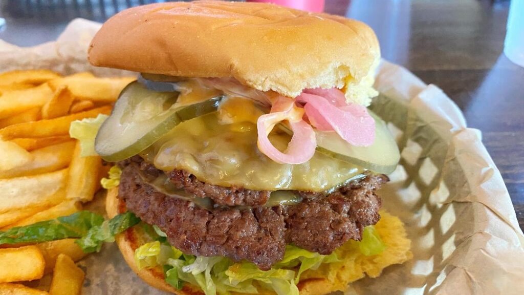 Barchen Beer Garden Barchen Burger 2