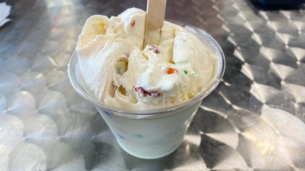 Sprinkle Joy Vanilla Custard w: M&Ms