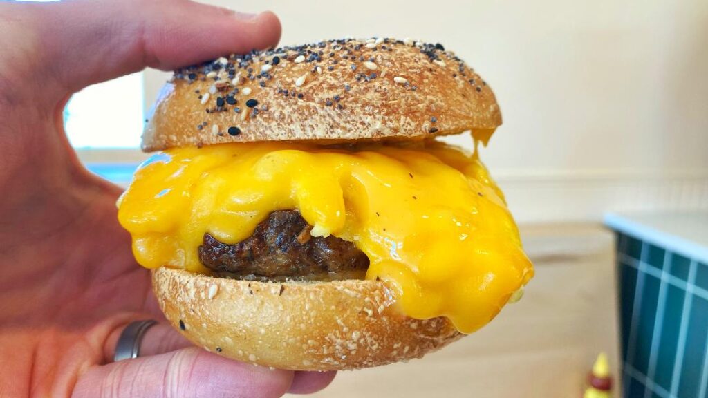 Know Good The Classic (in hand)