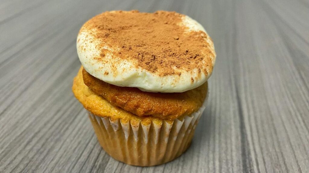 Dave's Cakes of Omaha Tiramisu Cupcake