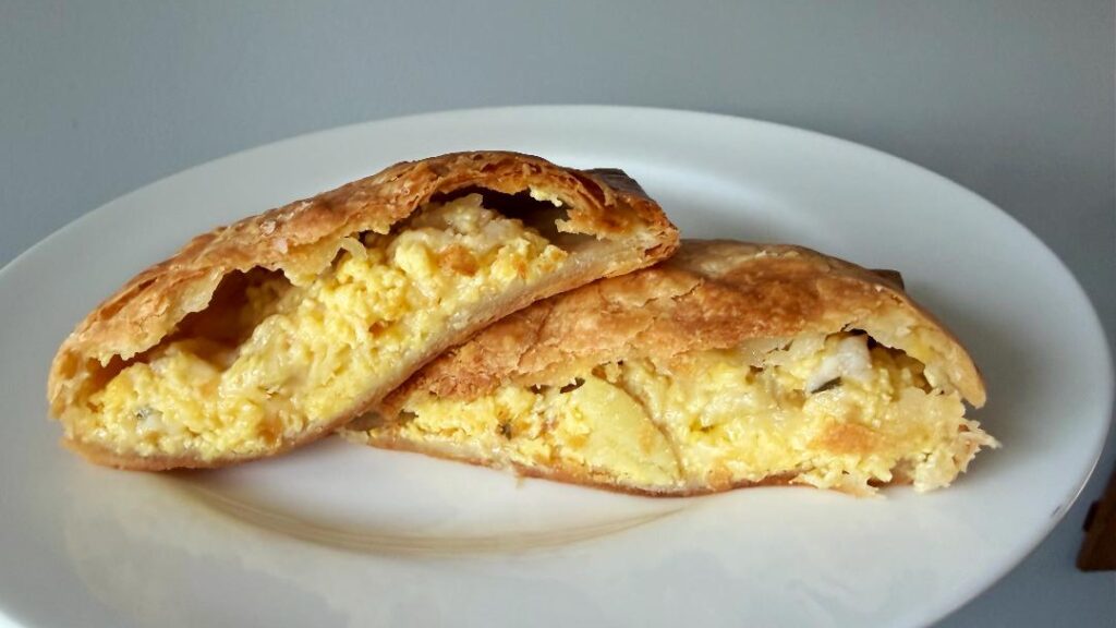 Carter & Rye Irish Cheddar & Potato Scramble Hand Pie