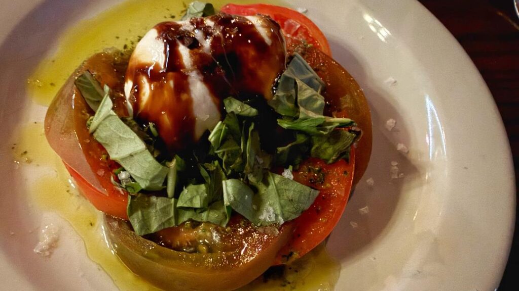 Cibo Vino Burrata Caprese
