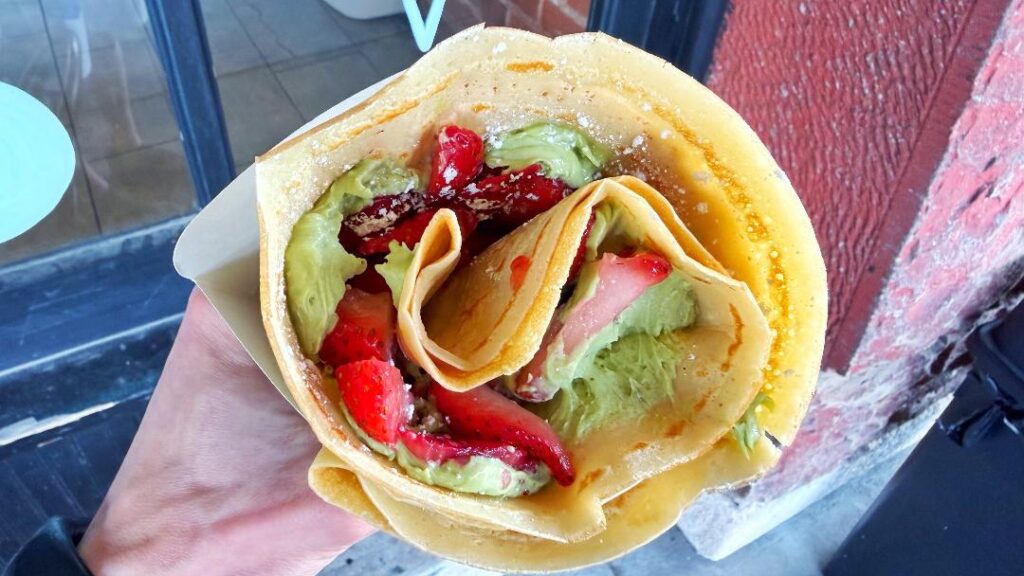 Centi Strawberry Matcha Crepe