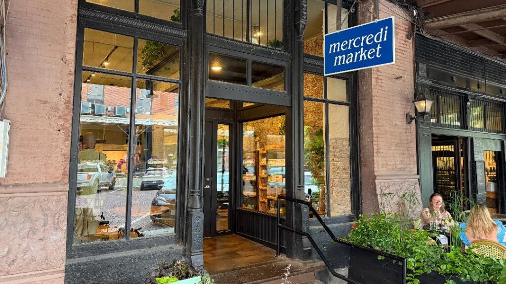 Mercredi Market Exterior