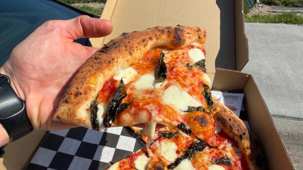 Mootz Margherita Slice