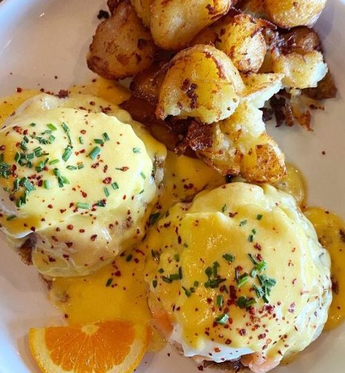 Good Lookin Eggs Benedict (top view)