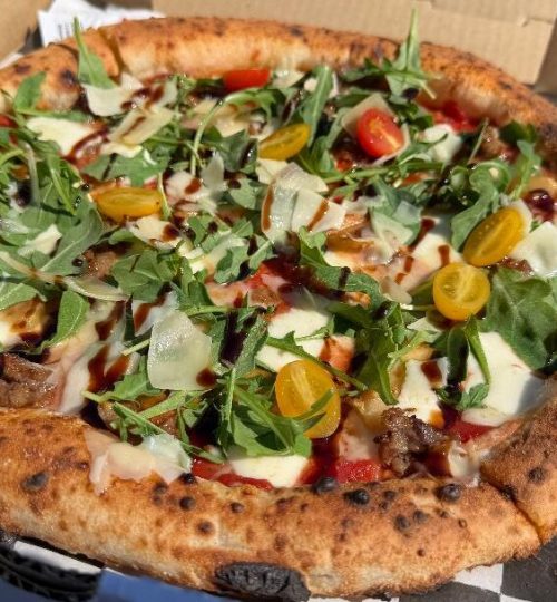 Mootz Arugula Pizza